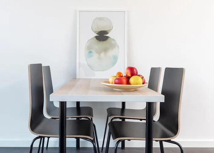 Family Executive With Balcony Open Utopia Flora 20f * Delft